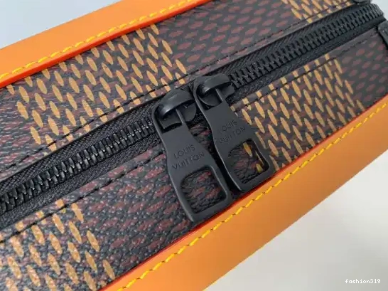 LOUIS VUITTON TRUNK SOFT 0404
